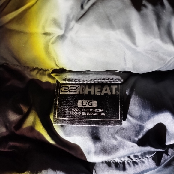 NWOT 32 Degrees Women's Charcoal Gray Puffer Vest - Picture 6 of 7